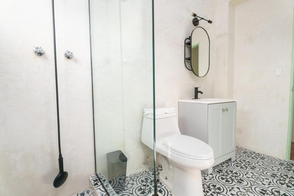 Sunny Escape Pool Apartment Сан Хуан Екстериор снимка
