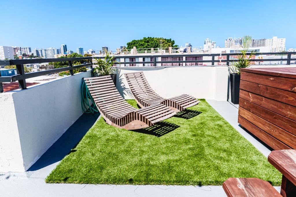 Sunny Escape Pool Apartment Сан Хуан Екстериор снимка