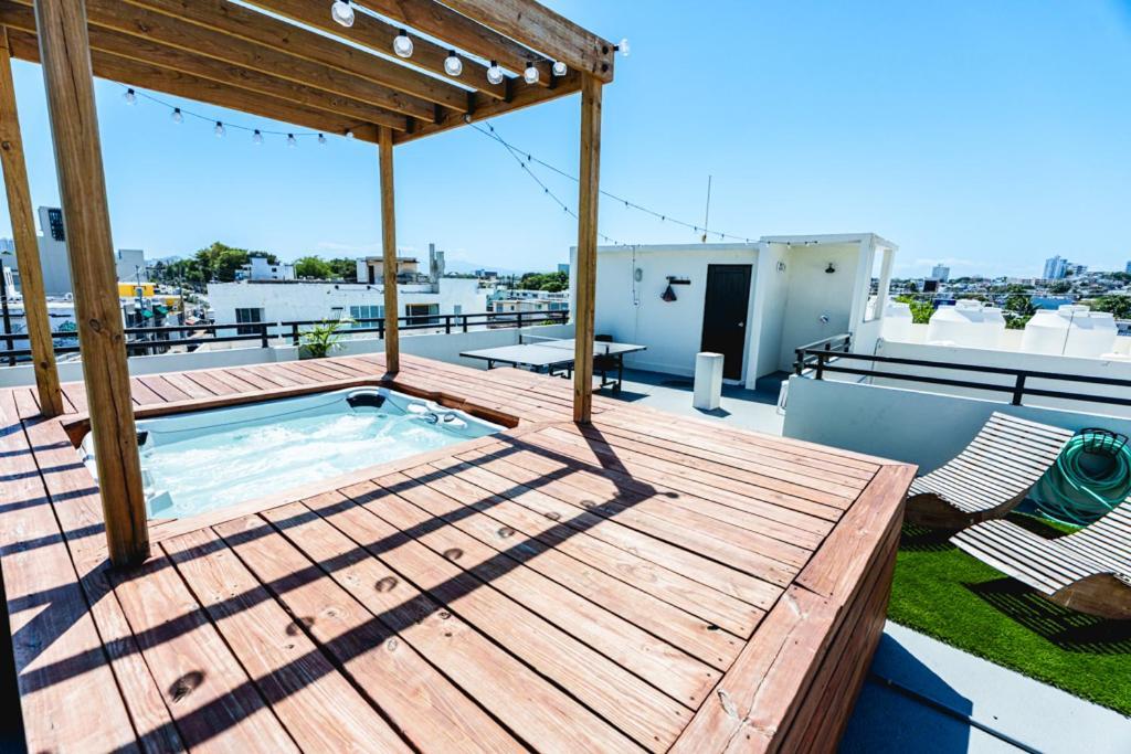 Sunny Escape Pool Apartment Сан Хуан Екстериор снимка